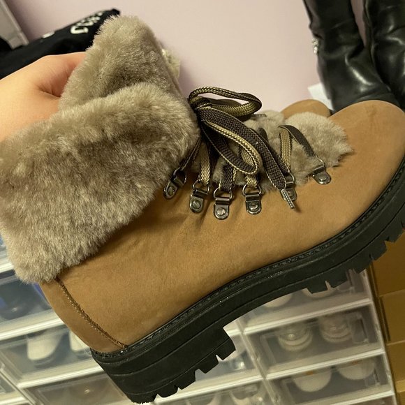 Joyks Fur Boots (Made in Italy) - Picture 4 of 6